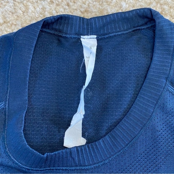 Lululemon Swiftly Tech Long Sleeve Crew True Navy Size 8 - Picture 3 of 5
